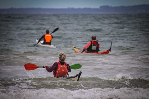 2026-10-10-CCKQC-Les-adultes-a-la-plage-0089